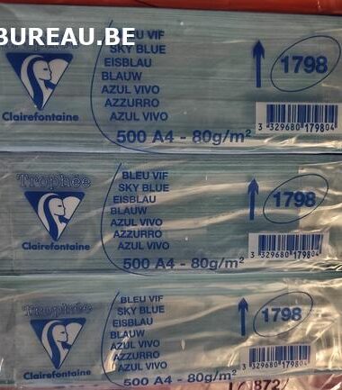 Rame de 500 feuilles Clairefopntaine 80gr A4 coloris bleu vif