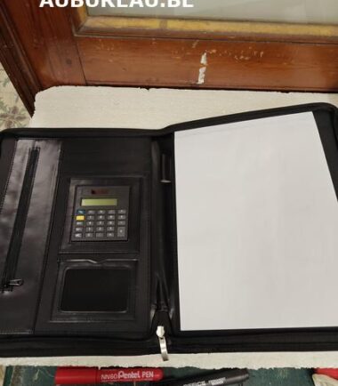 Porte bloc avec calculatrice