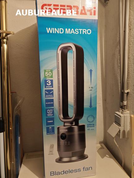 Ventilateur sur pied